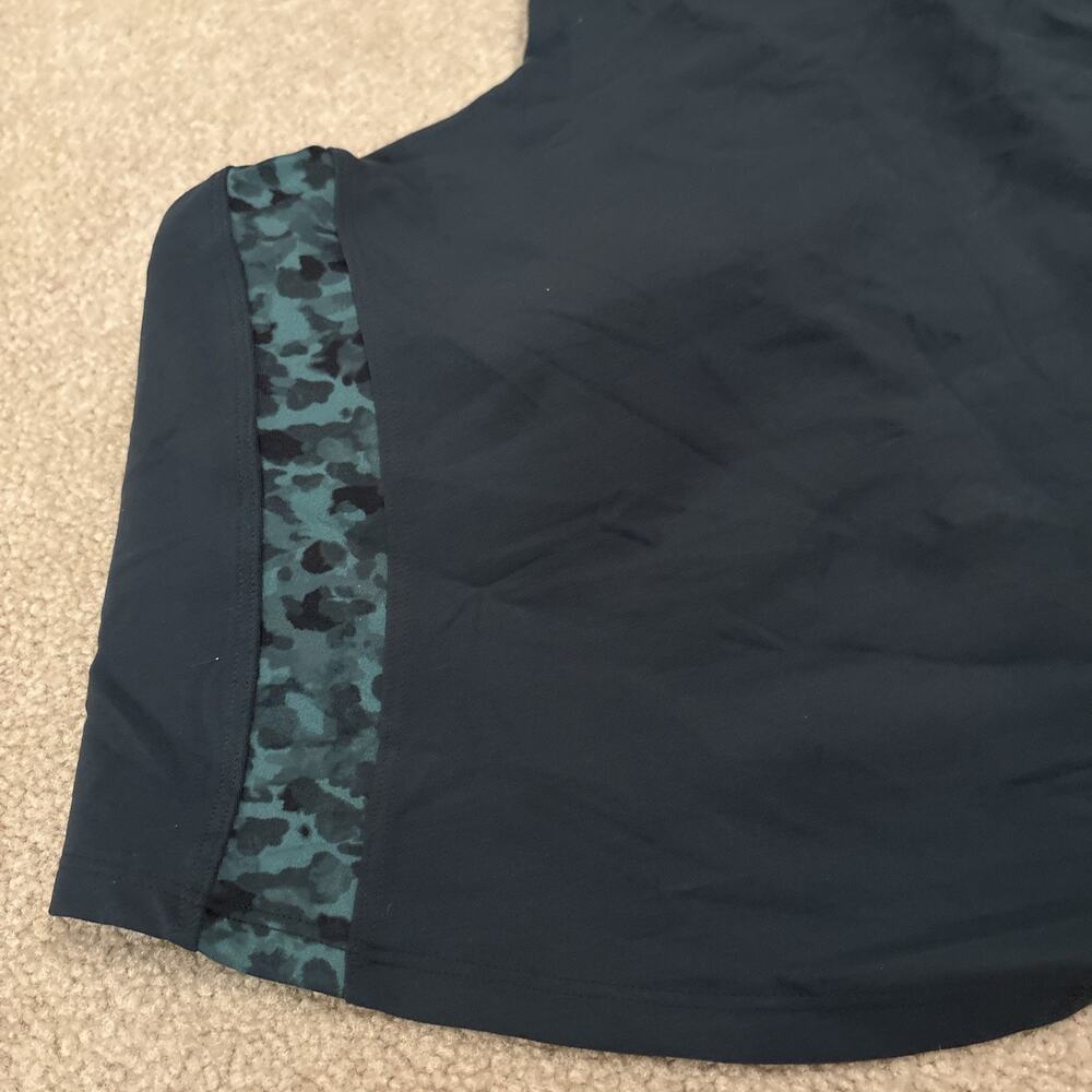 ATHLETA Conscious Crop Sports Bra Size 2XL D-DD Forest Green Camo High Neck Gym - Picture 2 of 9